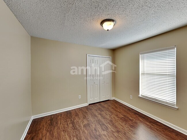Building Photo - 2785 Eagle Haven Dr