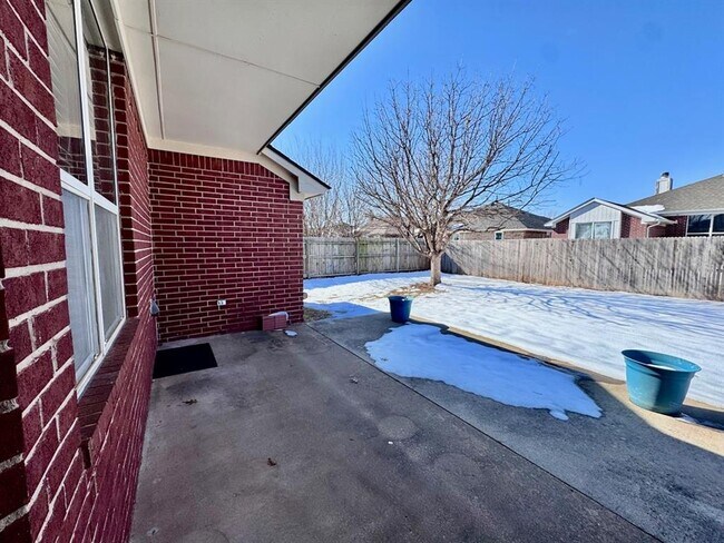 Building Photo - 16401 Osceola Trail