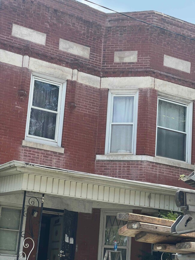 Building Photo - 11305 S Edbrooke Ave