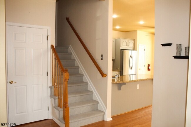 Building Photo - 46 Gordon Cir