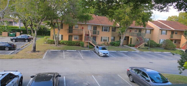 Building Photo - 10416 NW 8th St