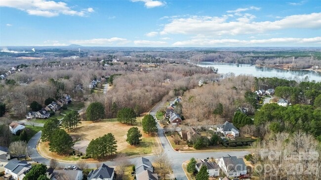 Building Photo - 11420 Mangla Dr