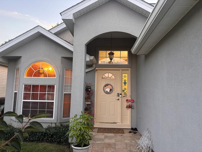 Building Photo - 1114 High Meadow Dr