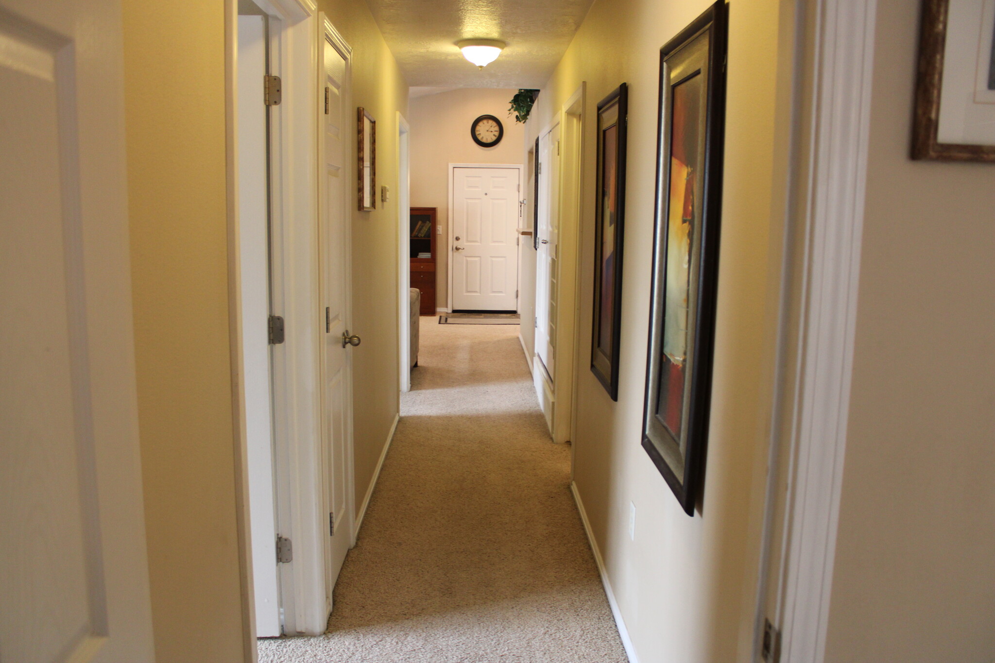 Hallway - 325 W 700 N