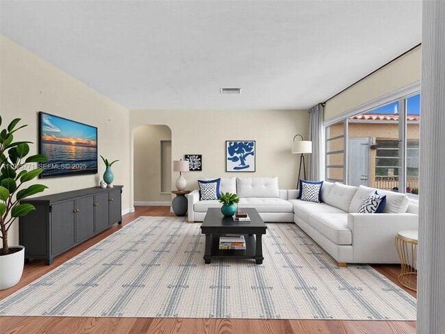 Building Photo - 2443 Meridian Ave