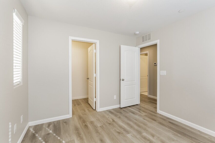 Building Photo - 7708 Twirling Yarn Ct