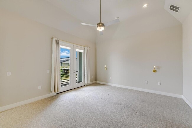 Building Photo - 6133 Florencia Ln