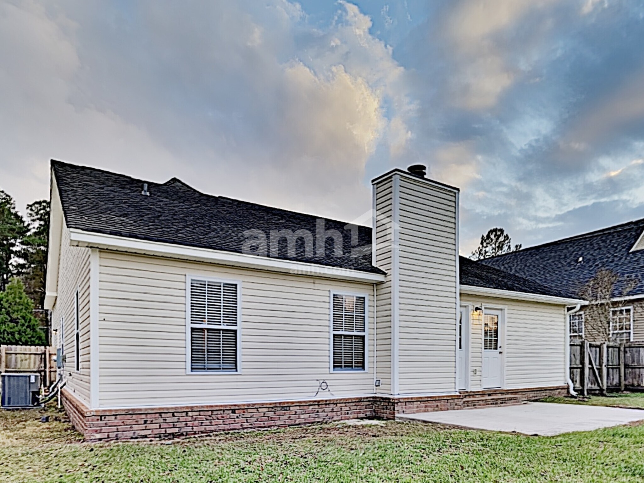 Building Photo - 107 Cotillion Crescent