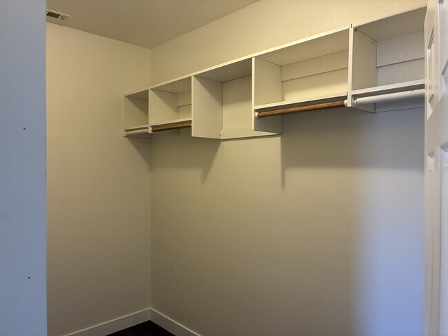 Building Photo - 3080 Lindero St