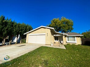 Building Photo - $4295 - 3 Bed/2 Bath Home on a Cul-de-sac near Coyote Creek in South San Jose/Small pet friendly!