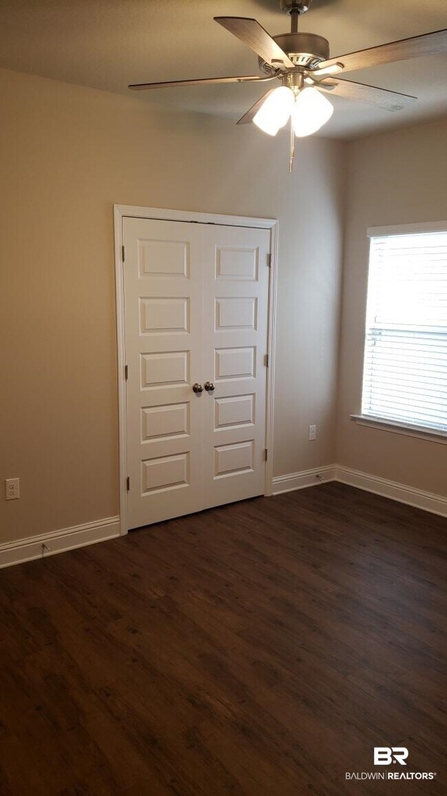 Building Photo - 24490 Kipling Ct