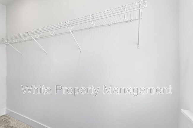 Building Photo - 1126 Pegram St