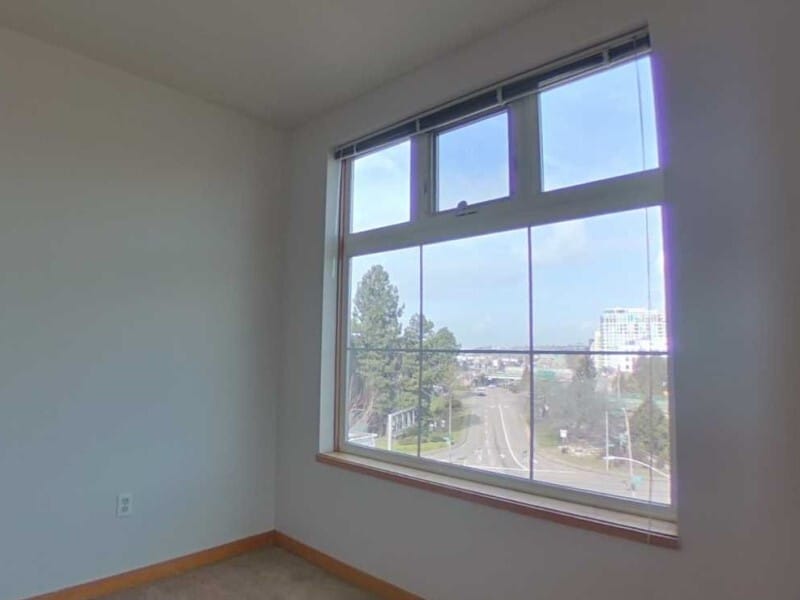 Living - 1415 SW Alder St