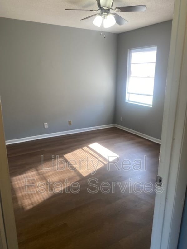 Building Photo - 116 Mattie St