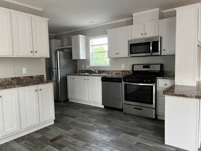 Building Photo - 5165 Tokay Dr