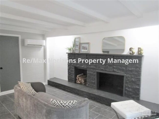 Building Photo - Great remodeled home!