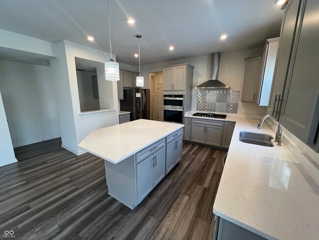 Building Photo - 5374 Noble Crossing Pkwy W