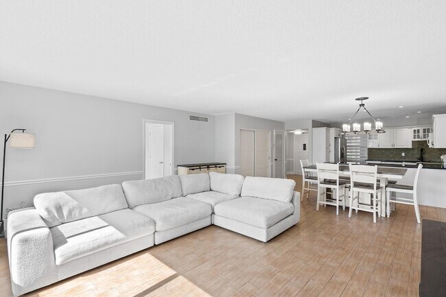 Building Photo - 3791 NW 84th Ave