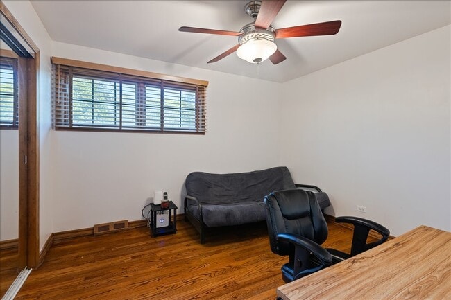 Building Photo - 33 Half Day Rd