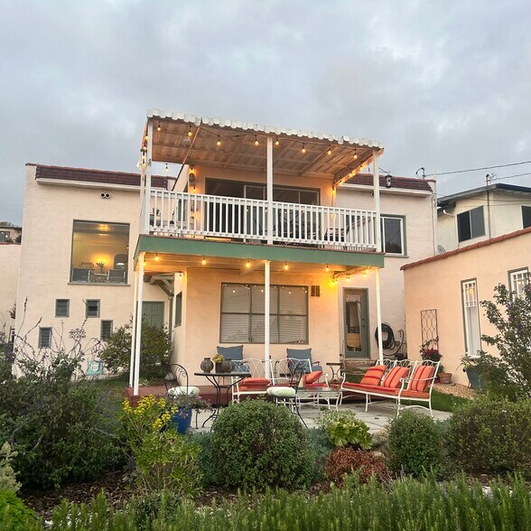 Building Photo - 2180 Foster Ave