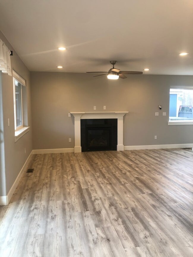 Building Photo - 222 W Celtic Cir