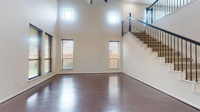Building Photo - 26503 Forest Pine Ln