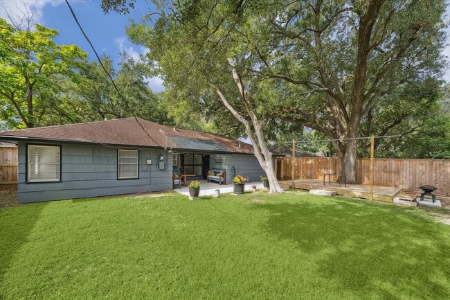Building Photo - 6136 Birdwood Rd
