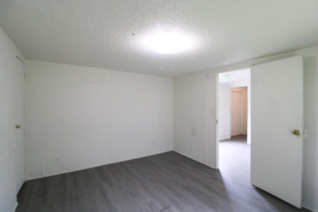 Building Photo - 65 Cameron Cir