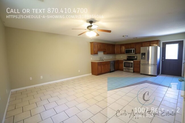 Building Photo - Spacious 2 bed /2 full bath apt - includes...