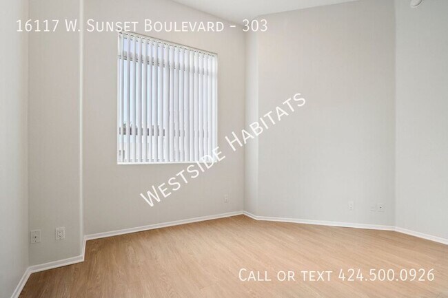 Building Photo - 16117 W Sunset Blvd