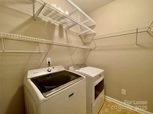 Building Photo - 5232 Berkeley Estates Dr