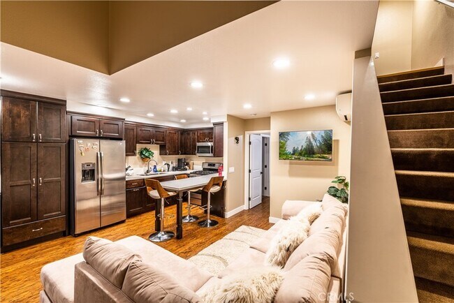 Building Photo - 23821 Hillhurst Dr