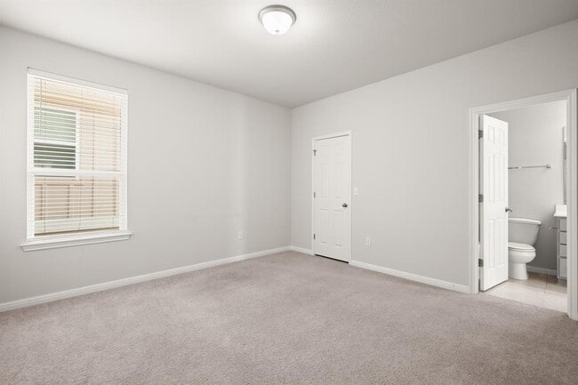 Building Photo - 11107 Sentinel Dr