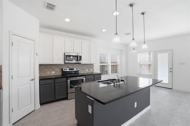 Building Photo - 11300 Hubbard Creek Dr