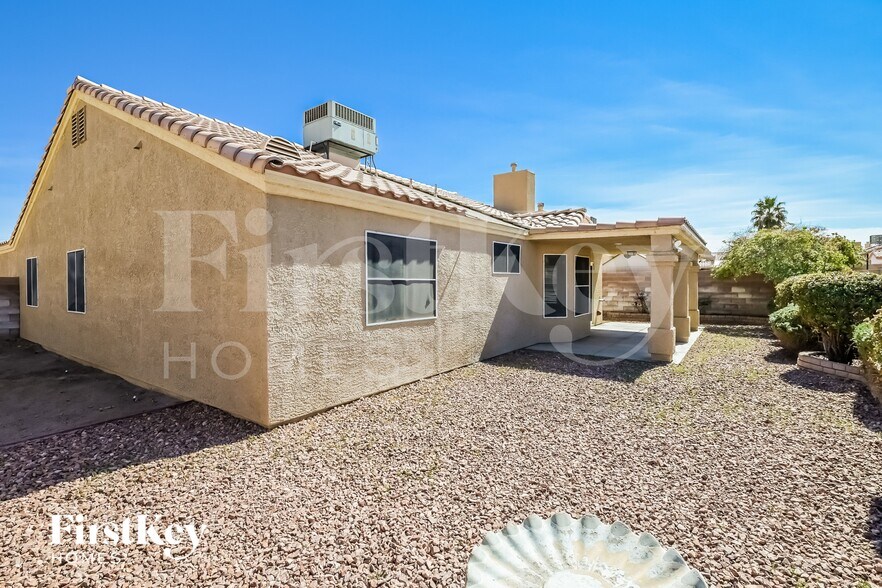 Building Photo - 811 Mesa Pine Ct