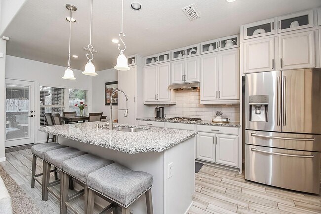 Building Photo - 3342 Breeze Bluff Way