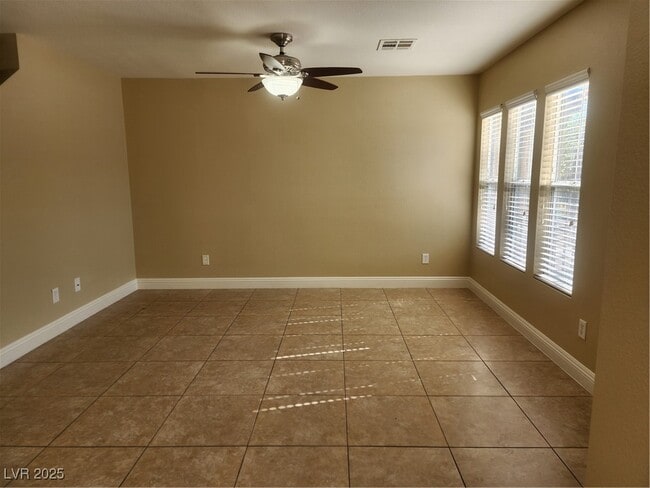 Building Photo - 2084 Waterlily View St