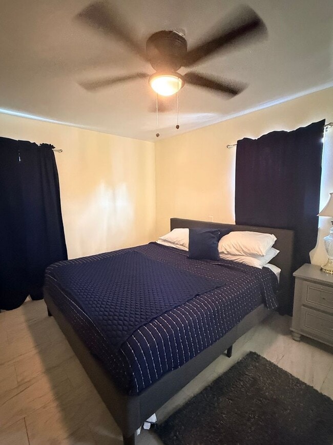 Building Photo - Beautifully Remodeled and updated Longwood beauty!  Call SHEILA C 407-687-7900