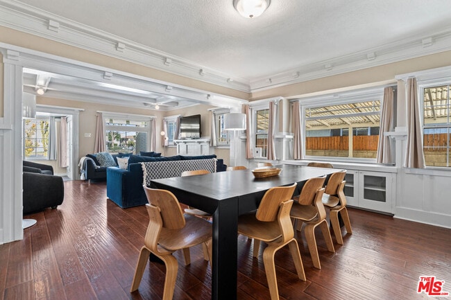Building Photo - 607 N Gramercy Pl