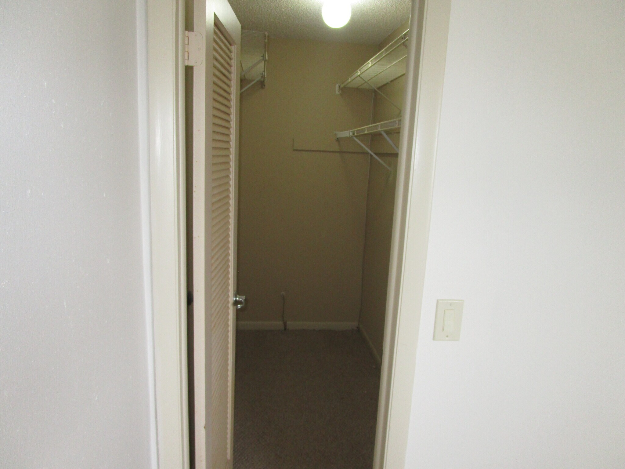 Building Photo - 517 Flanders K