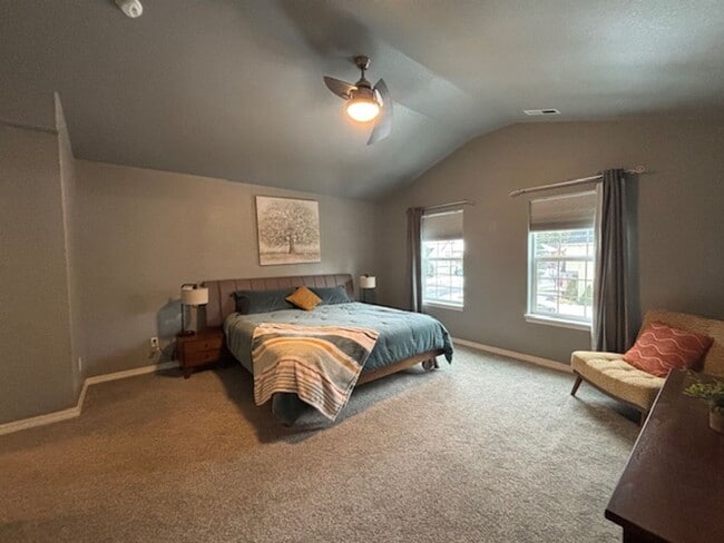 Building Photo - Available Mid-August | Bend | River Canyon Estates