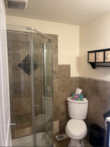 Building Photo - 3640 Jasmine St