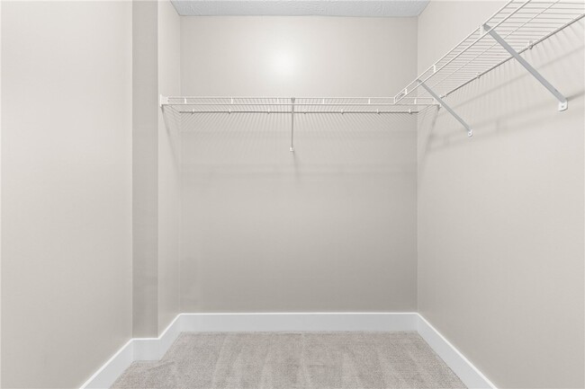 Building Photo - 7149 Challenger Cir