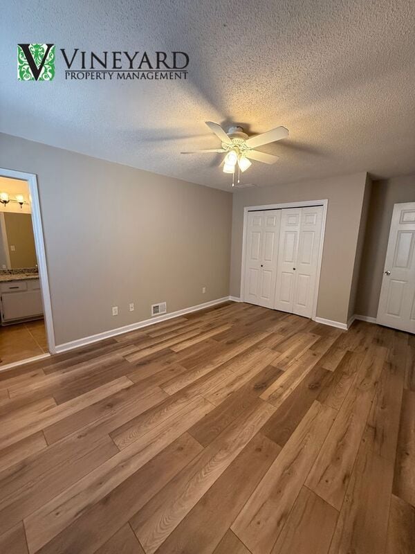 Building Photo - 6055 Sand Wedge Cir