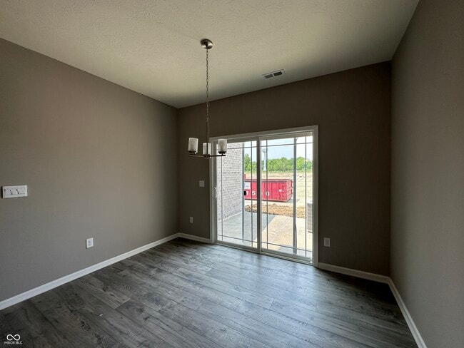 Building Photo - 2838 Maricopa Blvd