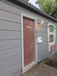Building Photo - 2875 S Davidson St