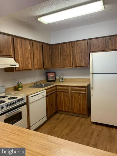 Building Photo - 2921 N Leisure World Blvd