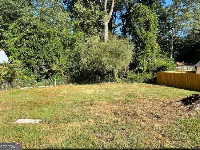 Building Photo - 2352 Arrow Cir