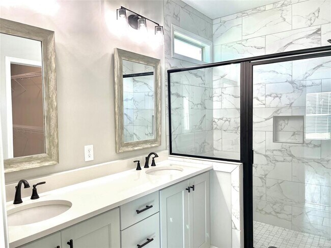 Building Photo - 1355 Bristol Park Pl