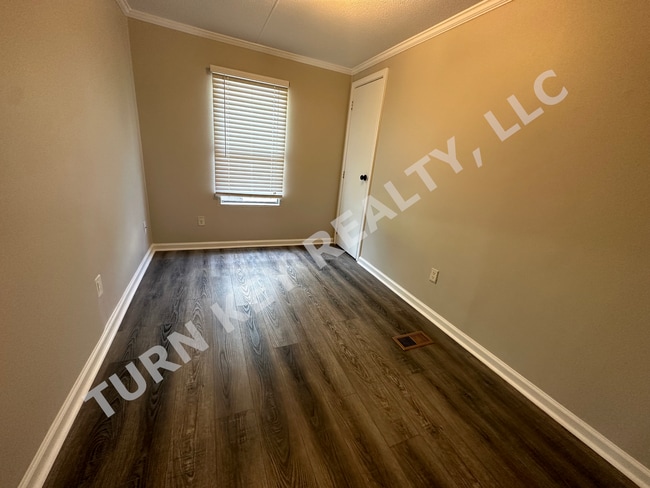 Building Photo - Mobile Home for rent in Springville